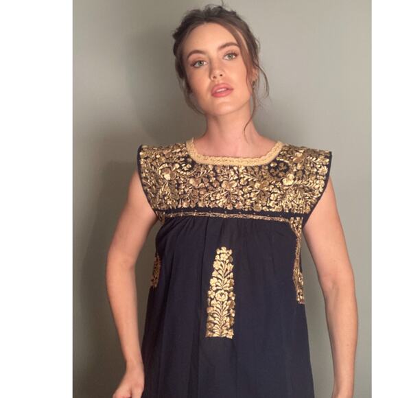 Mi Golondrina Tops - Mi Golondrina Medianoche Oro Seda Black & Gold Mexican Embroidered Blouse ~ Sz S
